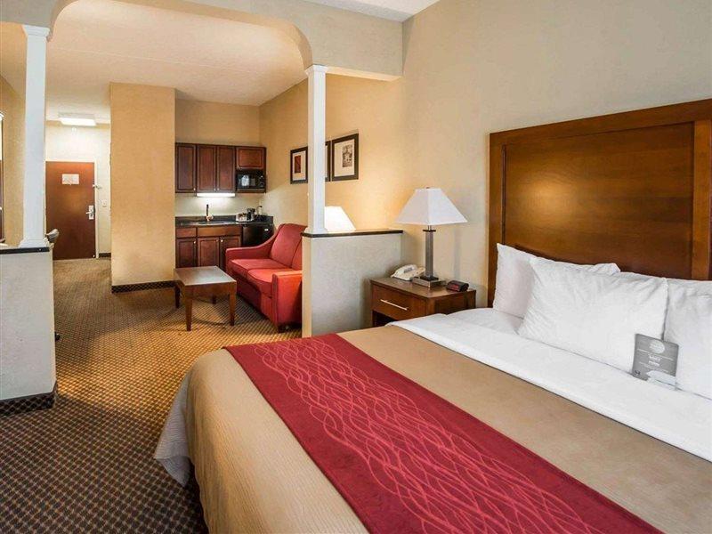 Comfort Inn & Suites Morganton Bagian luar foto