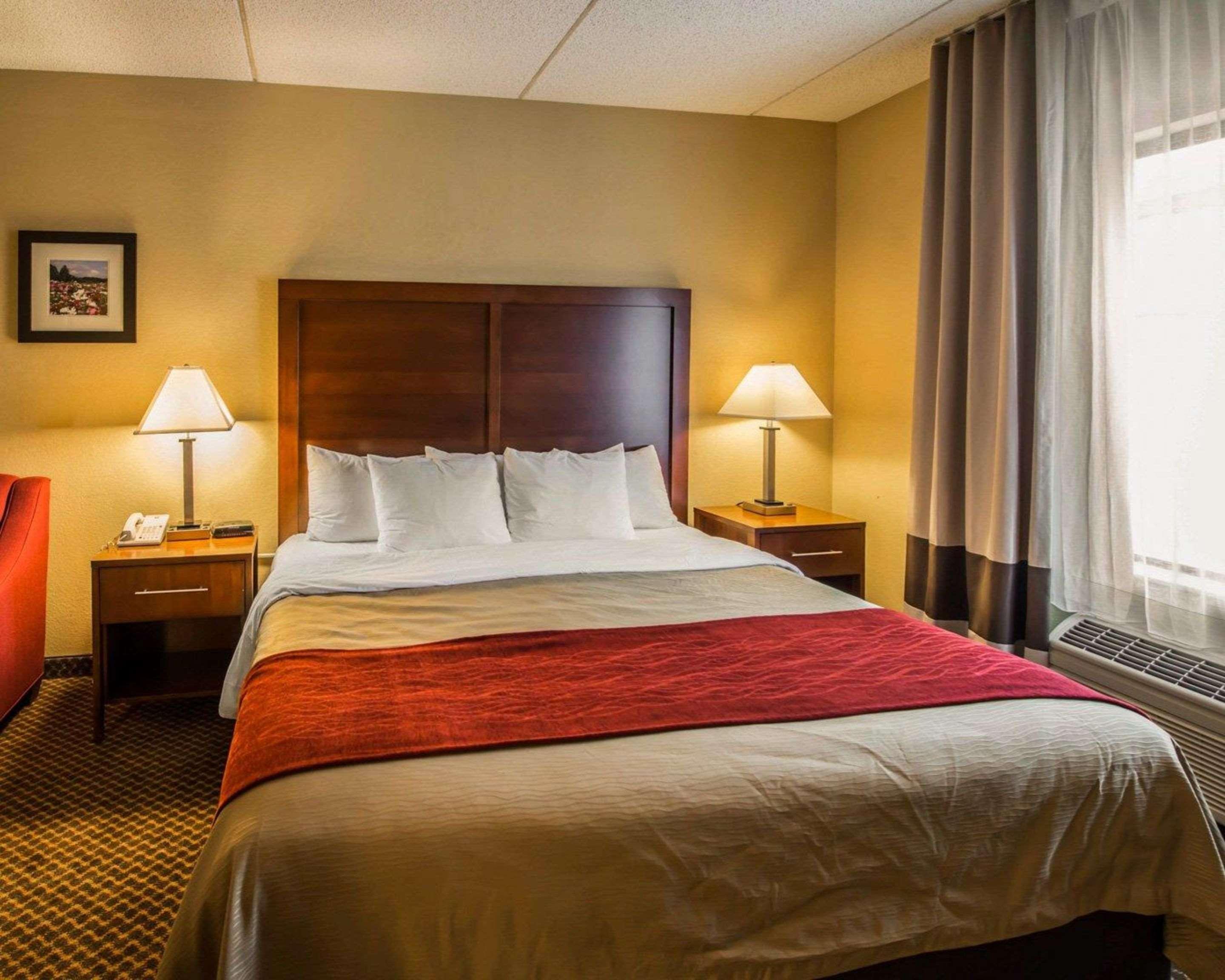 Comfort Inn & Suites Morganton Bagian luar foto