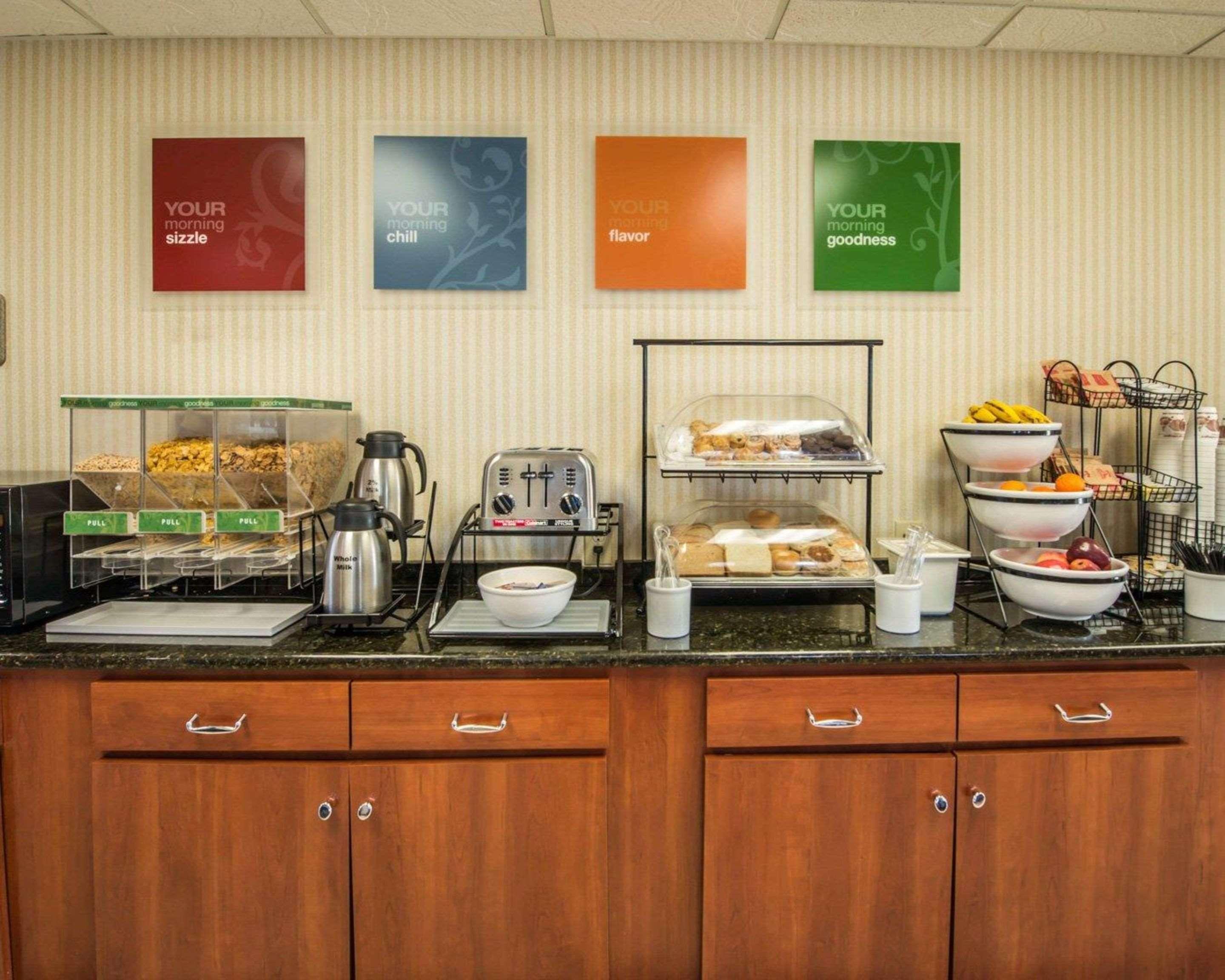 Comfort Inn & Suites Morganton Bagian luar foto